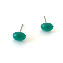 Load image into Gallery viewer, Emerald Green Small Oval Stud Lucite Earrings
