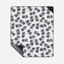 Load image into Gallery viewer, Pineapps Quick-Dry Picnic Blanket | Hoffman Fabrics x Slowtide