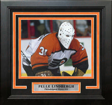 Load image into Gallery viewer, Pelle Lindbergh in Action Philadelphia Flyers Framed Hockey Photo