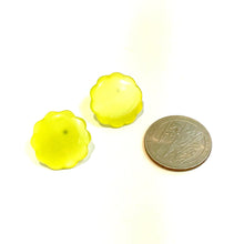 Load image into Gallery viewer, Sunshine Yellow Moonglow Daisy Stud Earrings