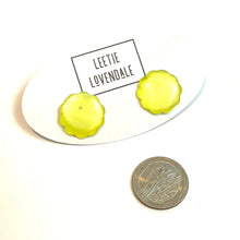 Load image into Gallery viewer, Sunshine Yellow Moonglow Daisy Stud Earrings