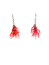 Load image into Gallery viewer, Mystic Pink Leaf Cluster Drop Earrings