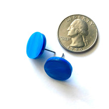 Load image into Gallery viewer, Aqua Blue Marbled Glow Disc Stud Earrings