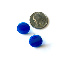 Load image into Gallery viewer, Aqua Blue Marbled Glow Disc Stud Earrings