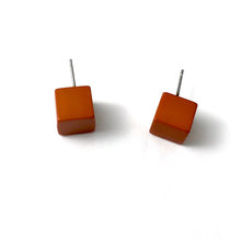 Load image into Gallery viewer, Nutmeg Brown Midi Cube Stud Earrings