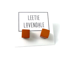 Load image into Gallery viewer, Nutmeg Brown Midi Cube Stud Earrings