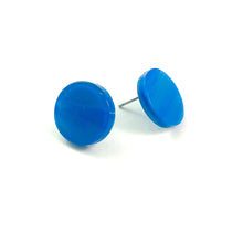 Load image into Gallery viewer, Aqua Blue Marbled Glow Disc Stud Earrings