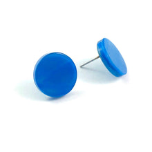 Load image into Gallery viewer, Aqua Blue Marbled Glow Disc Stud Earrings