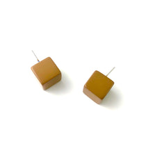 Load image into Gallery viewer, Coffee Brown Jumbo Cube Stud Earrings