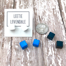 Load image into Gallery viewer, Evergreen Midi Cube Stud Earrings