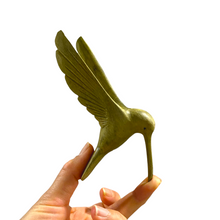Load image into Gallery viewer, Green Wood Hummingbird Figurine Decoration
