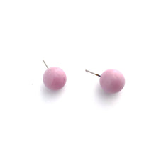 Load image into Gallery viewer, Lilac Ombre' Ball Stud Earrings