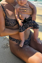 Load image into Gallery viewer, Sting Ray Kids Trunks