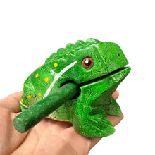 Load image into Gallery viewer, 3&quot; Medium Green Leaf Musical Percussion Frog
