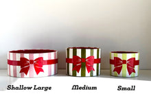 Load image into Gallery viewer, Wrapped up with a Ribbon Handpoured Candle &amp; Vase