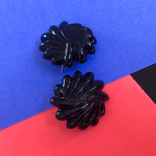 Load image into Gallery viewer, Black Art Deco Carved Retro Button Stud Earrings