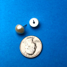 Load image into Gallery viewer, Antique Pearl Small Retro Button Stud Earrings