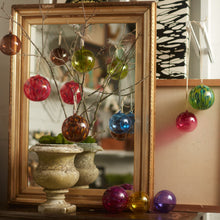 Load image into Gallery viewer, Feather paint large glass balls, green, set of two