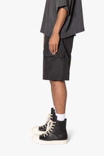 Load image into Gallery viewer, Rave Double Cargo Shorts - Black