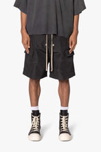 Load image into Gallery viewer, Rave Double Cargo Shorts - Black