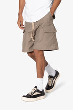 Load image into Gallery viewer, Rave Double Cargo Shorts - Olive