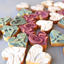 Load image into Gallery viewer, Rococo Hearts