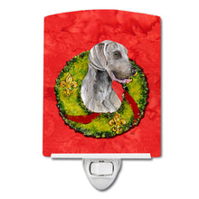 Load image into Gallery viewer, Weimaraner Christmas Wreath Ceramic Night Light SC9086CNL
