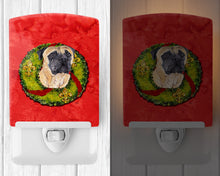 Load image into Gallery viewer, Mastiff Christmas Wreath Ceramic Night Light SC9087CNL