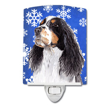Load image into Gallery viewer, Springer Spaniel Winter Snowflakes Holiday Ceramic Night Light SC9361CNL