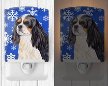 Load image into Gallery viewer, Cavalier Spaniel Winter Snowflakes Holiday Ceramic Night Light SC9391CNL