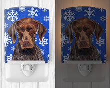 Load image into Gallery viewer, German Shorthaired Pointer Winter Snowflakes Holiday Ceramic Night Light SC9395CNL