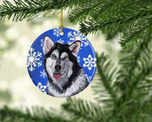 Load image into Gallery viewer, Alaskan Malamute Winter Snowflakes Holiday Ceramic Ornament SC9491CO1
