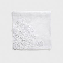 Load image into Gallery viewer, Hydrangea dinner napkins, white, set of two