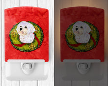 Load image into Gallery viewer, Maltese Cristmas Wreath Ceramic Night Light SS4171CNL