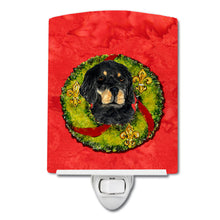 Load image into Gallery viewer, Gordon Setter Cristmas Wreath Ceramic Night Light SS4202CNL