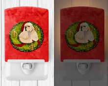 Load image into Gallery viewer, Cocker Spaniel Cristmas Wreath Ceramic Night Light SS4209CNL