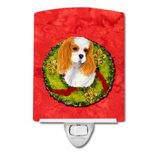 Load image into Gallery viewer, Cavalier Spaniel Cristmas Wreath Ceramic Night Light SS4214CNL