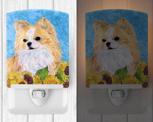 Load image into Gallery viewer, Chihuahua in Summer Flowers Ceramic Night Light SS4242CNL