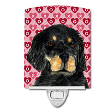 Load image into Gallery viewer, Gordon Setter Hearts Love and Valentine's Day Portrait Ceramic Night Light SS4515CNL