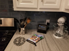 Load image into Gallery viewer, Australian Shepherd Oven Mitt SS8001OVMT