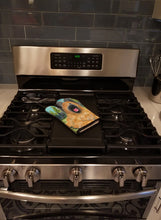 Load image into Gallery viewer, Briard Oven Mitt SS8035OVMT
