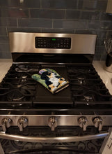 Load image into Gallery viewer, Entlebucher Mountain Dog Oven Mitt SS8132OVMT