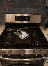 Load image into Gallery viewer, Papillon Oven Mitt SS8210OVMT