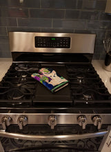 Load image into Gallery viewer, Chihuahua Oven Mitt SS8289OVMT
