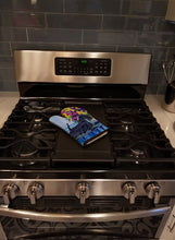 Load image into Gallery viewer, Scottish Terrier Oven Mitt SS8309OVMT