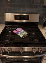 Load image into Gallery viewer, Chinese Crested Oven Mitt SS8326OVMT