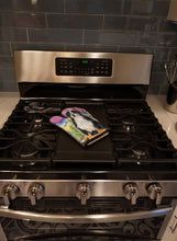 Load image into Gallery viewer, Bernese Mountain Dog Oven Mitt SS8336OVMT