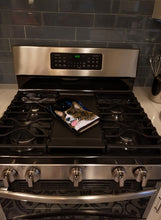 Load image into Gallery viewer, Starry Night Corgi Oven Mitt SS8387OVMT