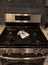 Load image into Gallery viewer, Starry Night English Bulldog Oven Mitt SS8447OVMT