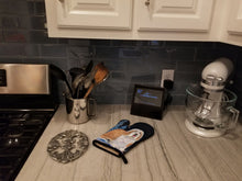 Load image into Gallery viewer, Starry Night Bearded Collie Oven Mitt SS8451OVMT
